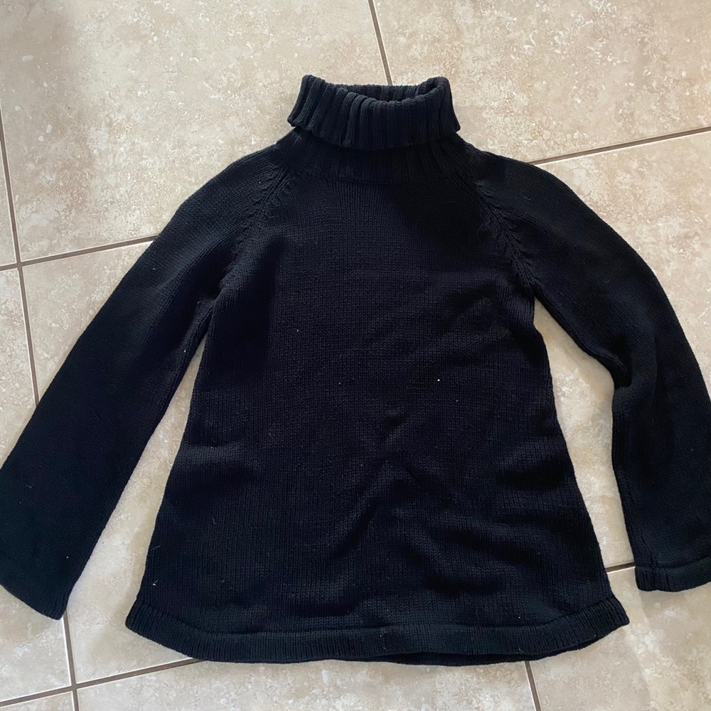 525 America sweater